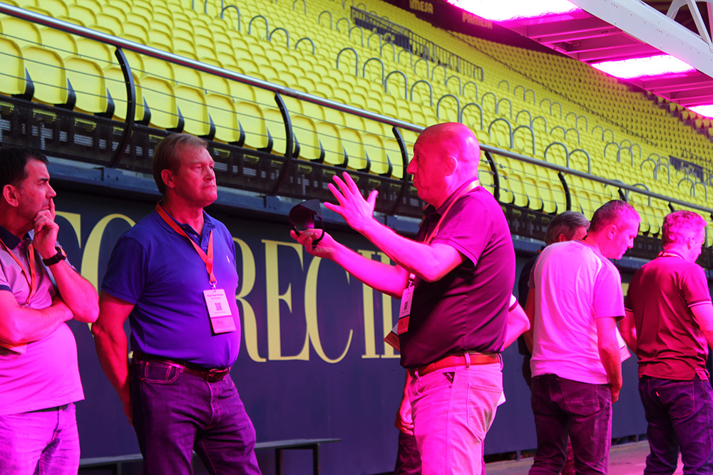 SGL Area Manager Xavier Tordera in discussion with one of the showcase attendees.